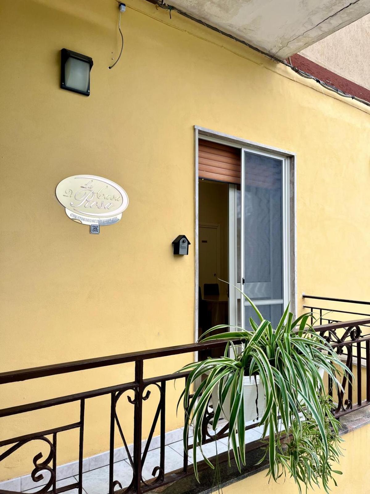 La Casa Di Rosa Hotel Castellammare di Stabia Eksteriør billede